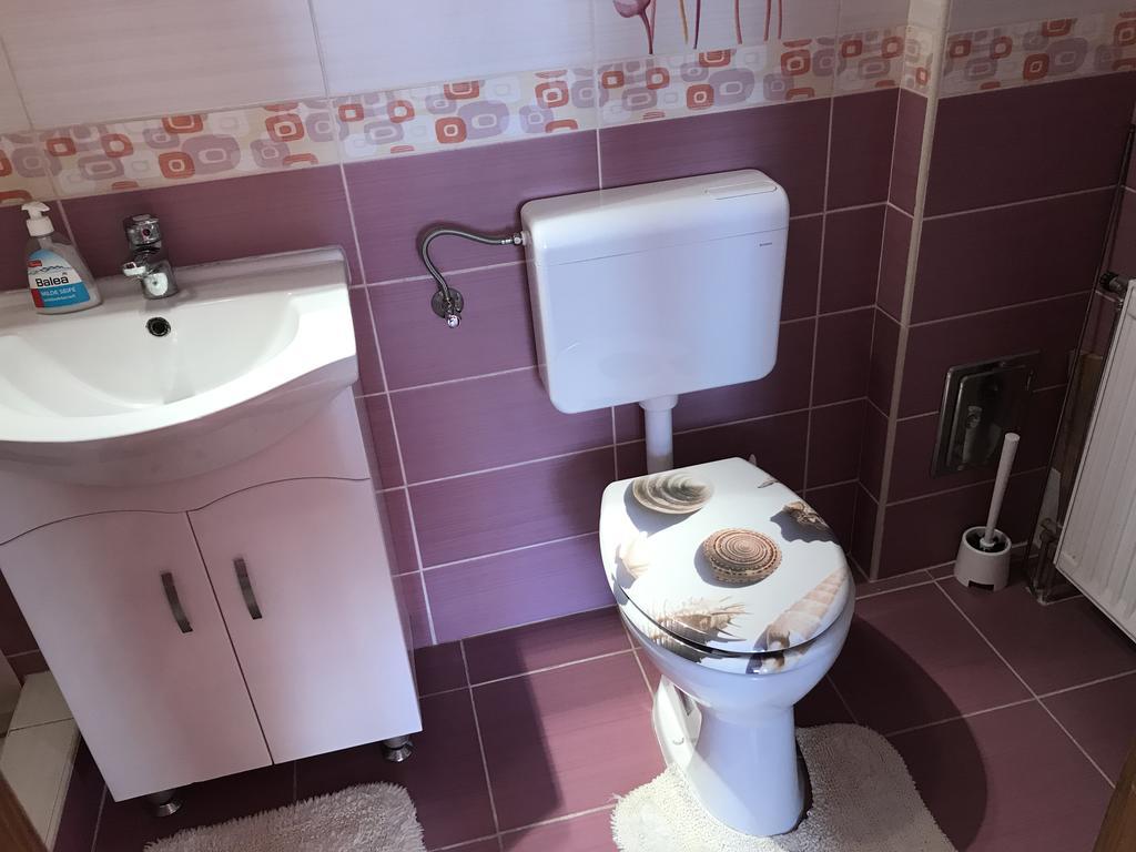 Villa Iris 艾格扎洛克 外观 照片